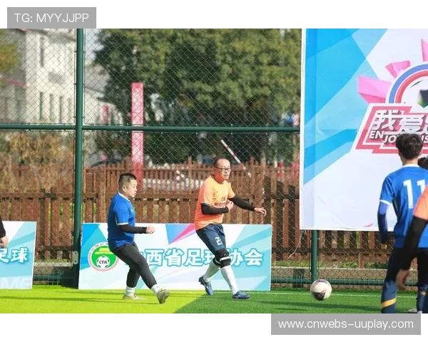 草根足球赛事带动酒水销量增长，中场休息扫码下单超两千箱